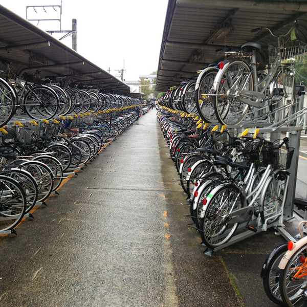 Cykleropbevaring til smalle rum